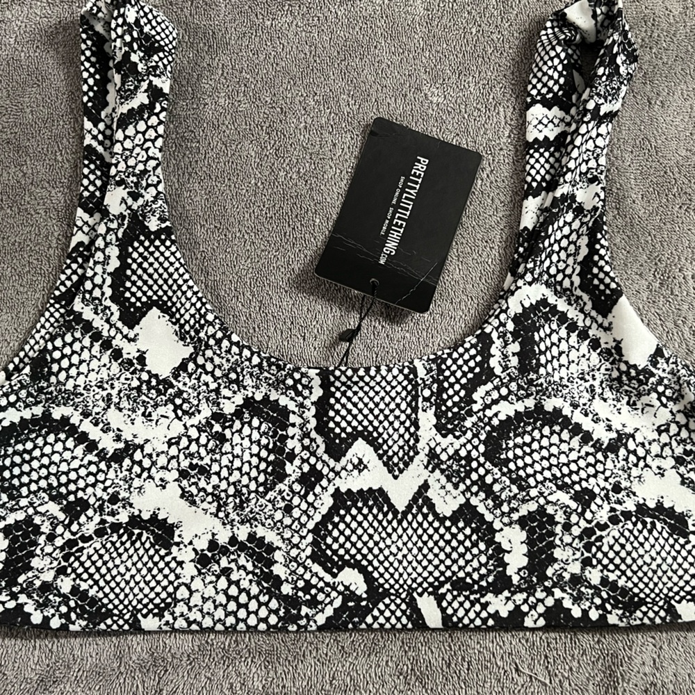 Snake mix, scoop neck tank, NWT, size 12